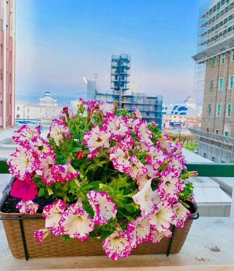 Ferienwohnung La Terrazza Sul Porto Neapel Exterior foto